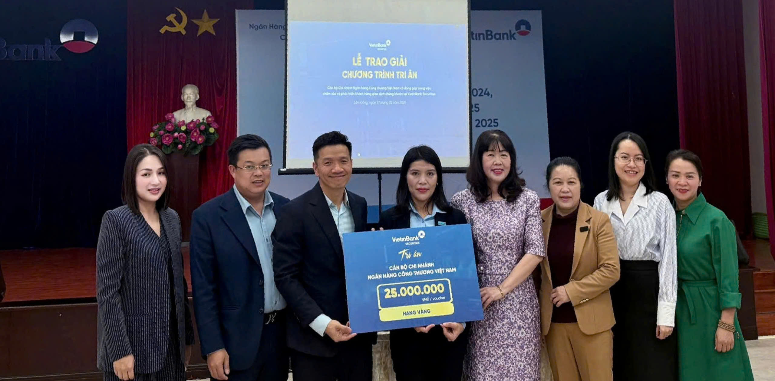 VietinBank Securities trao giải Vàng tới cán bộ Ngân hàng VietinBank Chi nhánh Lâm Đồng 