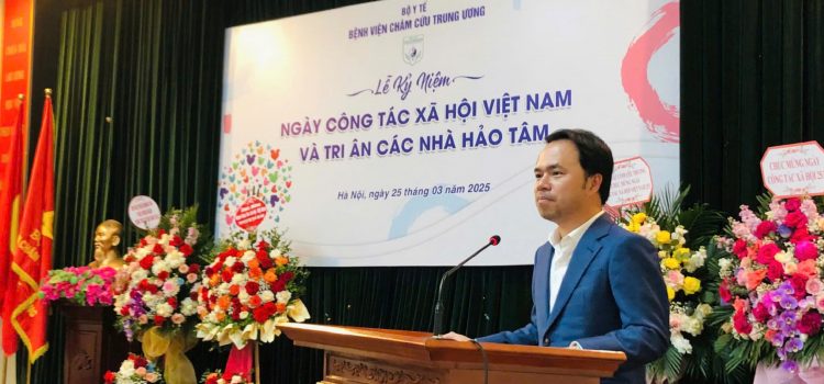Bệnh viện Châm cứu Trung ương tri ân Chứng khoán Công thương vì những đóng góp tích cực trong công tác xã hội 